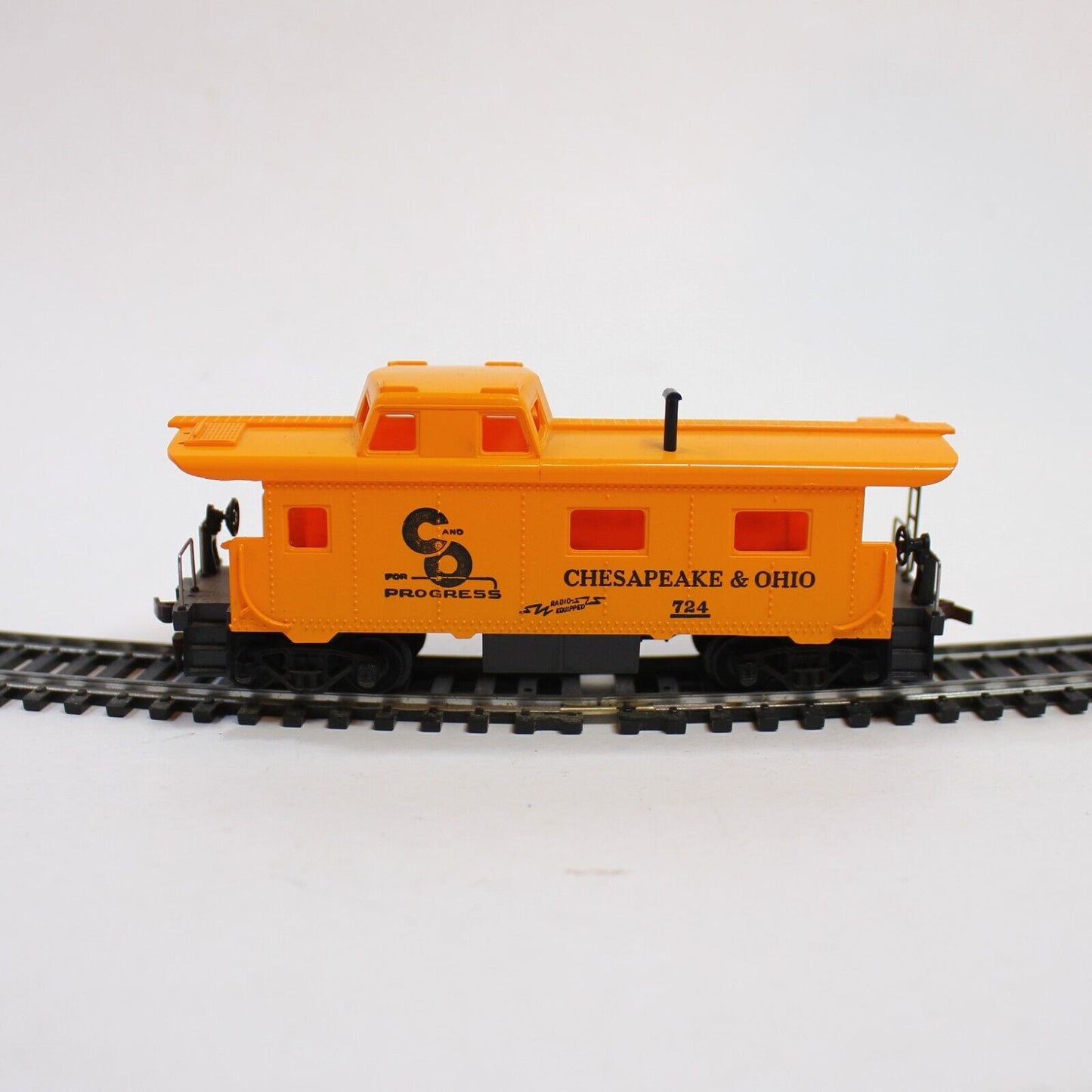 Chesapeake & Ohio #724 Caboose HO Scale Train Model - Loose