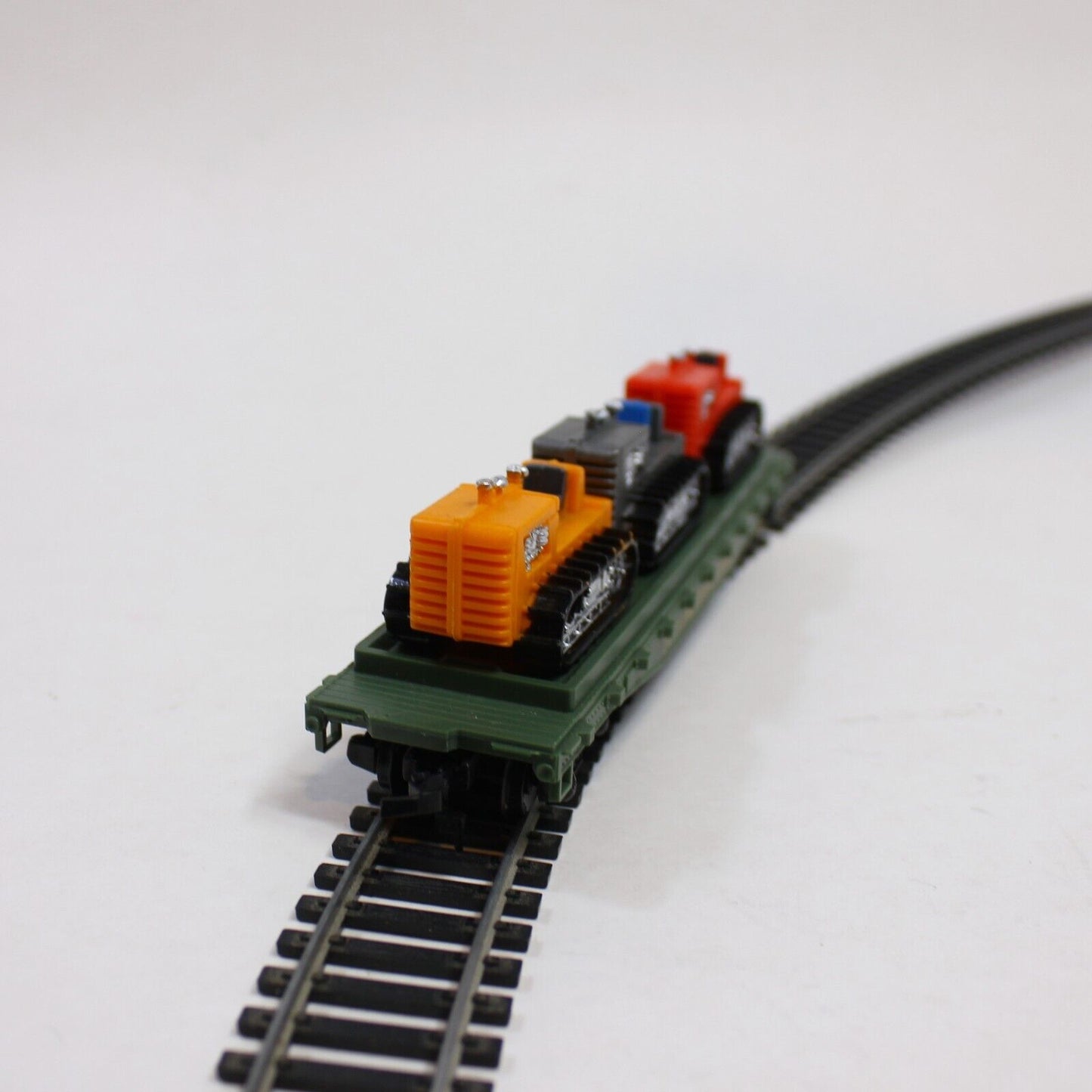 Tyco Skid Flat w/3 Tractors Western Maryland 351A:300 HO Scale Train - In Box