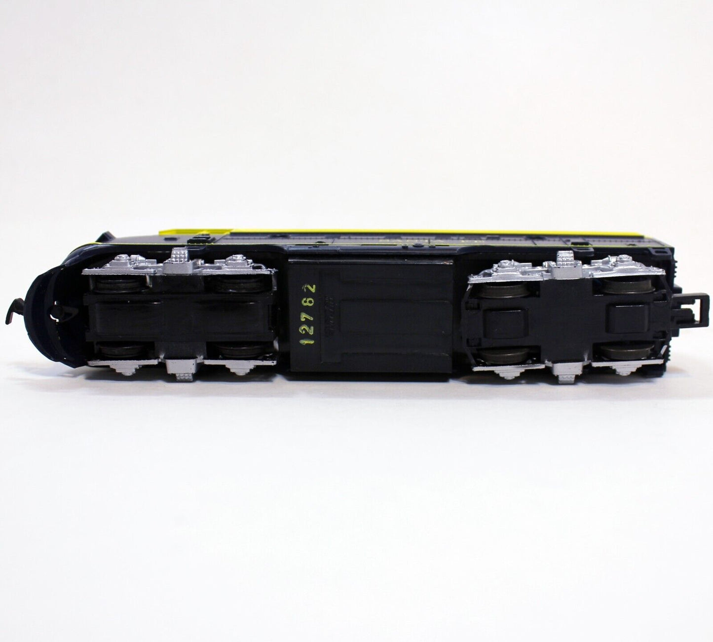 Like Like Santa Fe F3A Diesel 8157 Locomotive HO Scale Train