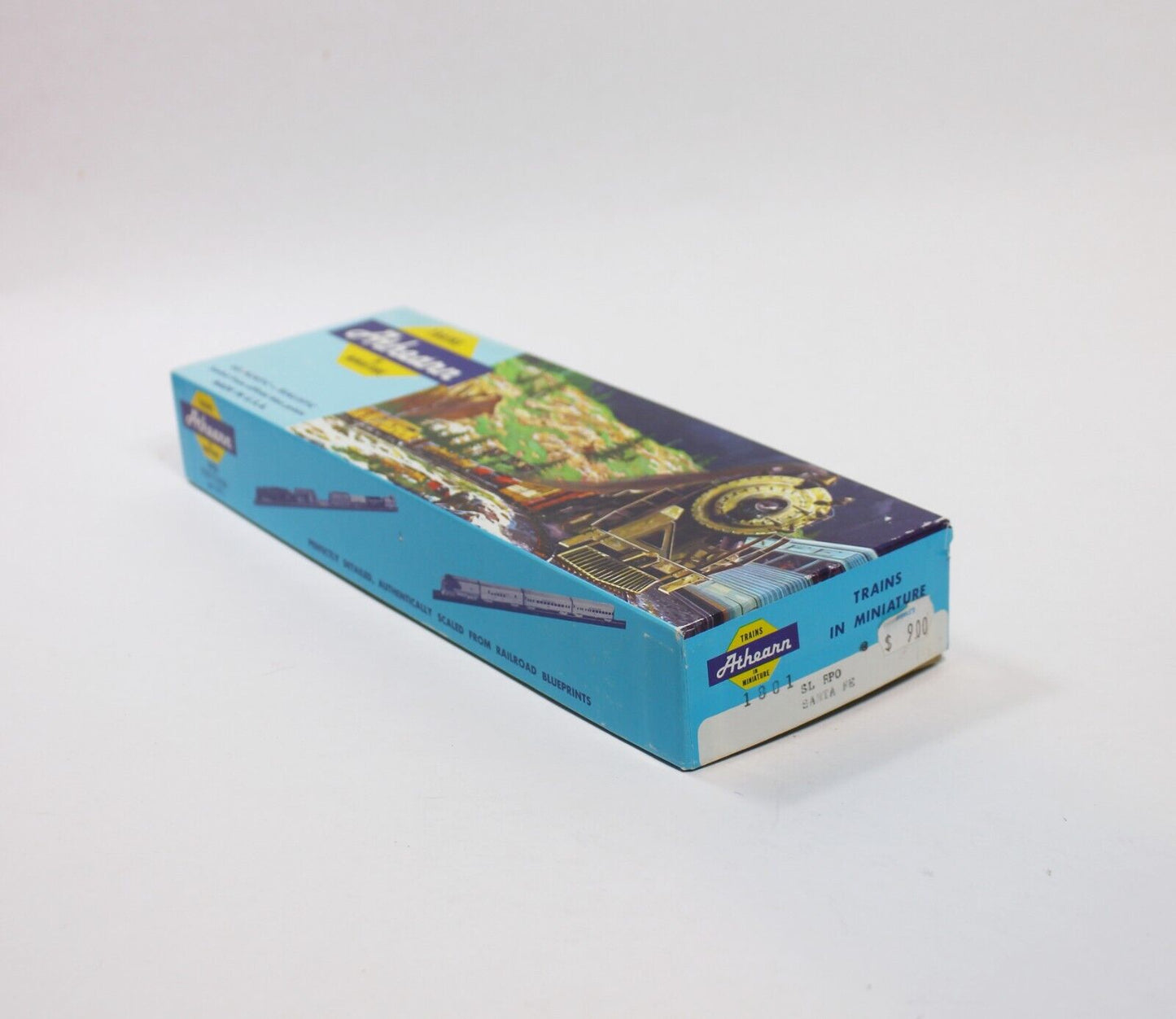 Athearn Train 1801 Santa Fe Streamline R. P. O. #3402 HO Scale-Pre built