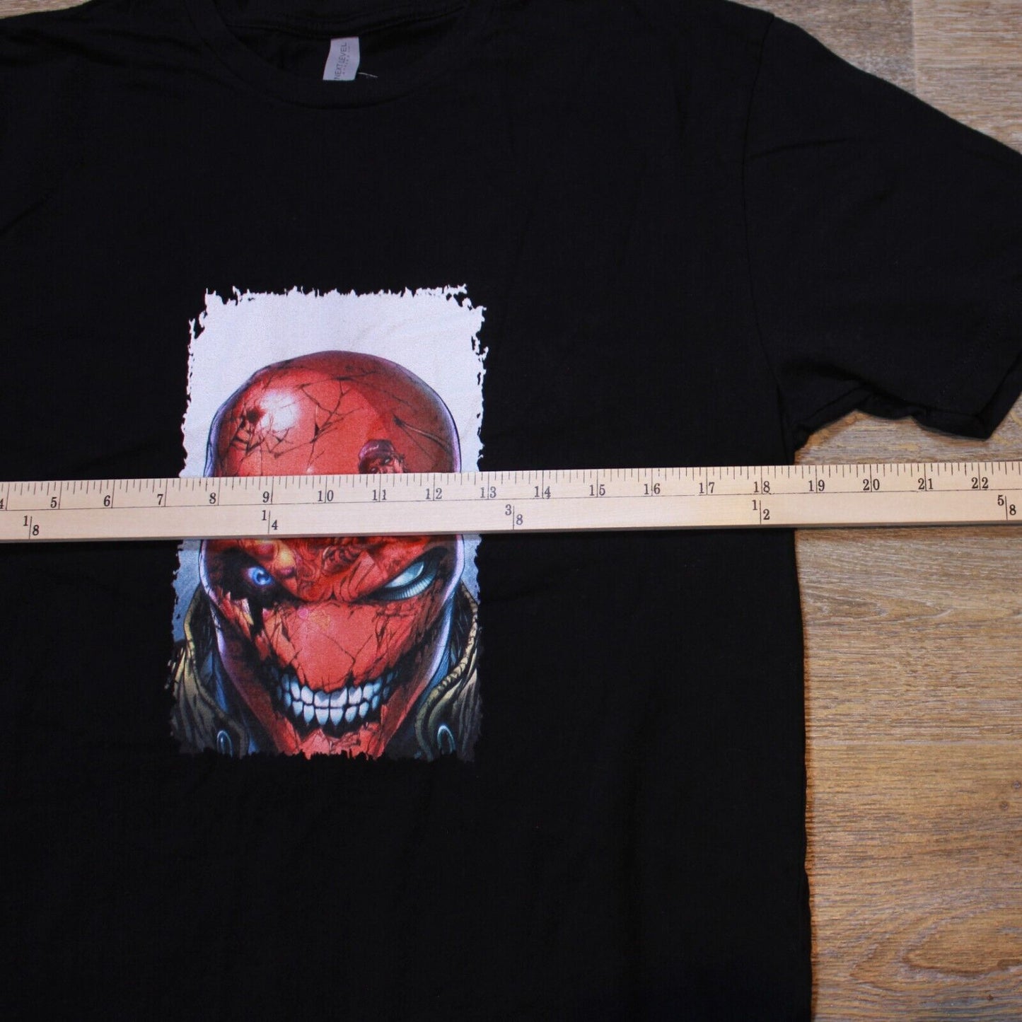 Batman Red Hood & The Outlaws DC Comics T-Shirt Next Level Mens - Large