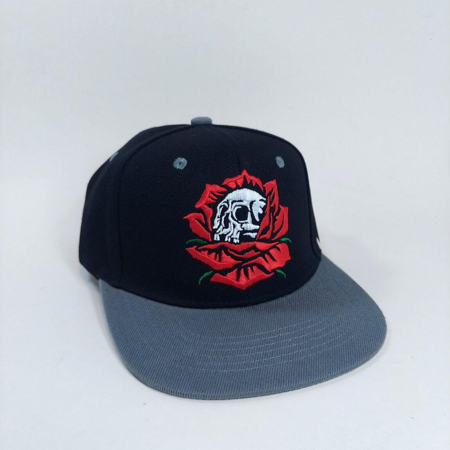 Ring of Fire - Skull Bloom Snapback Brand New