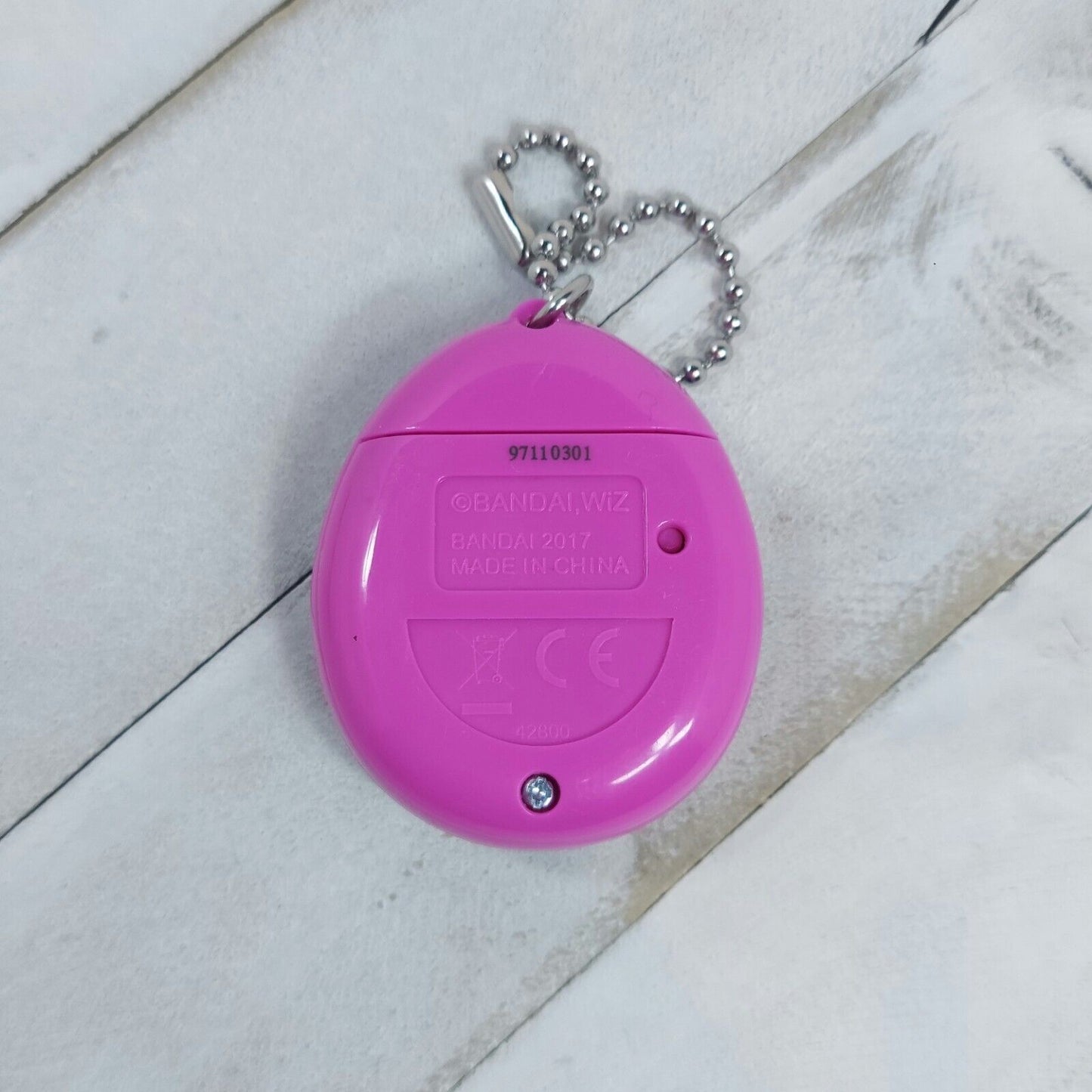 Tamagotchi Gen 2-Pink/Purple Swirl The Original Virtual Reality Pet