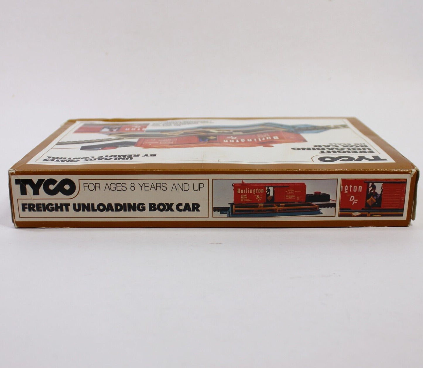 Tyco Freight Unloading Box Car No.930 HO Scale Remote Control - Tested/In Box