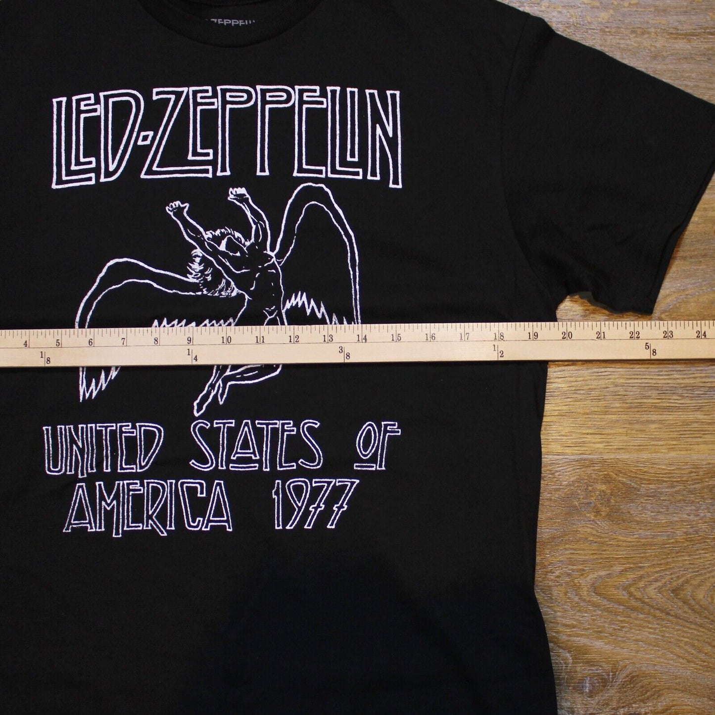Led Zeppelin United State of America 1977 Reprint T-Shirt - Men's Size Medium