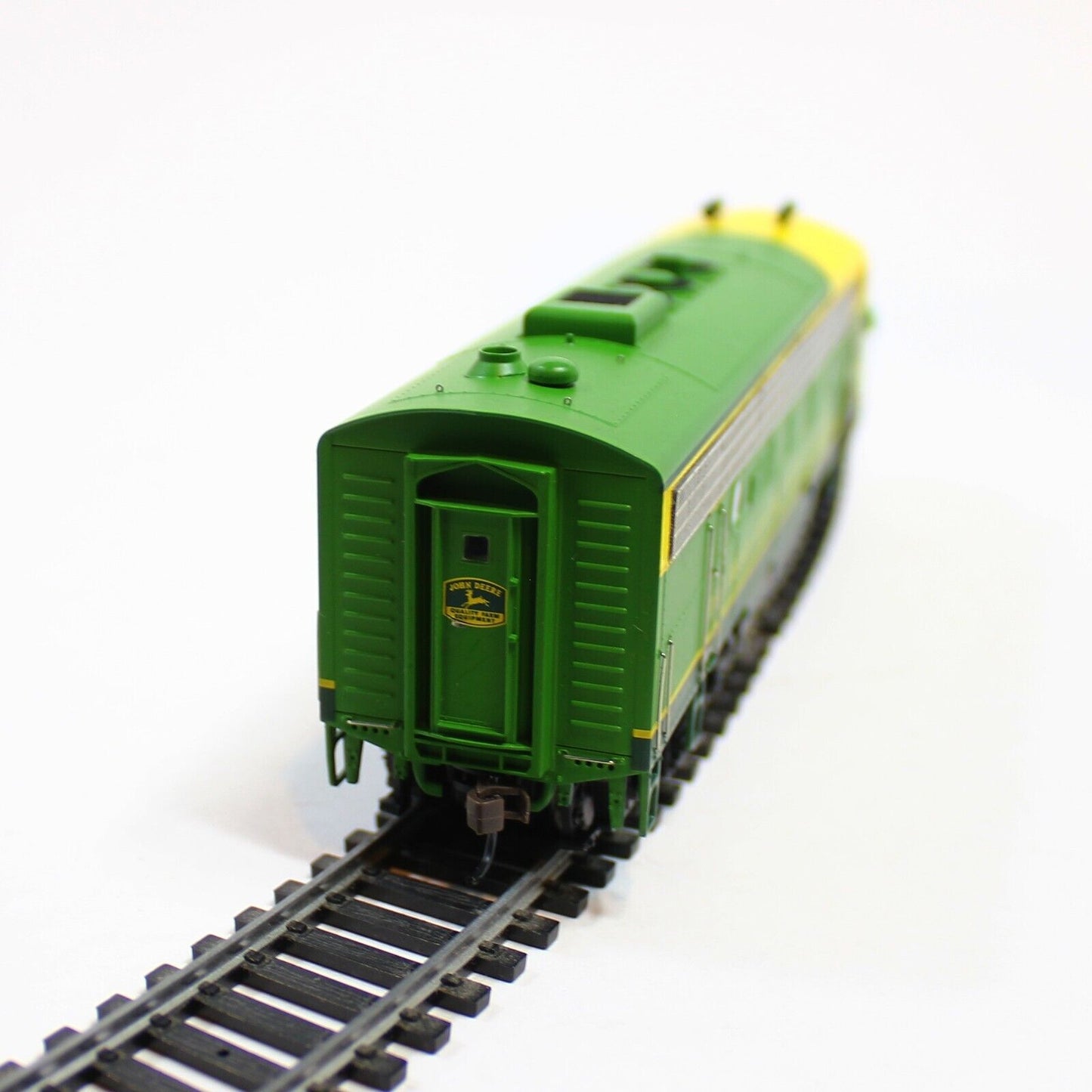 Athearn Genesis John Deere Precision HO Scale Locomotive -In Box Complete